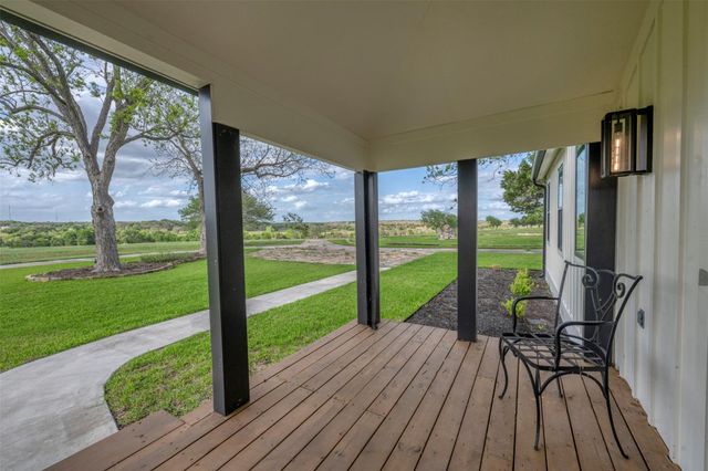 3805 Guenther Road, La Grange, TX 78945