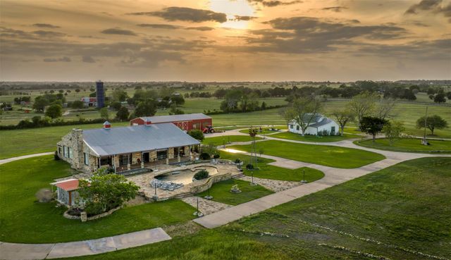 3805 Guenther Road, La Grange, TX 78945