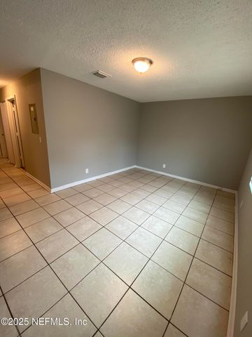 9443 SIBBALD Road, Jacksonville, FL 32208