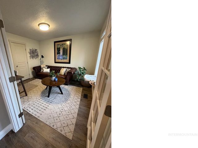 4355 N Borrego, Boise, ID 83713