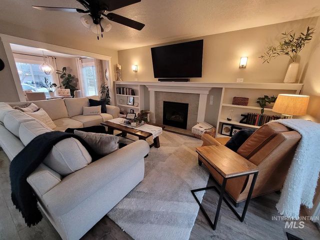 4355 N Borrego, Boise, ID 83713