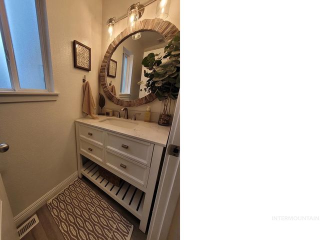 4355 N Borrego, Boise, ID 83713
