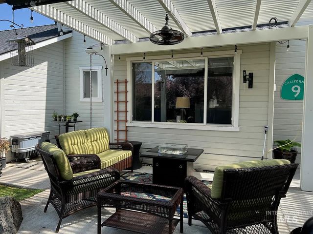 4355 N Borrego, Boise, ID 83713