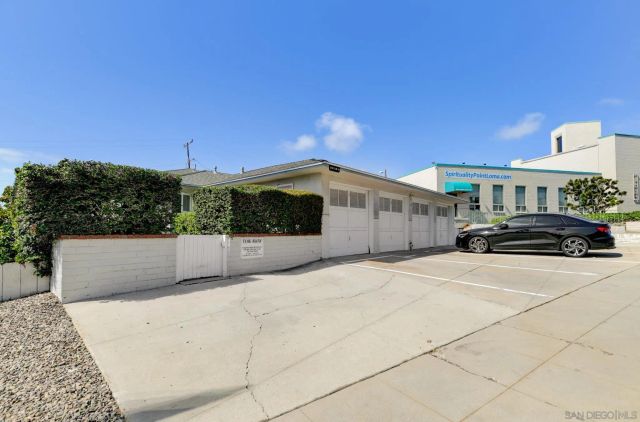 2322-28 Chatsworth Blvd, San Diego, CA 92106