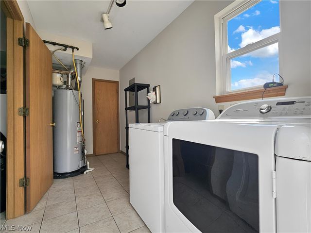 1184 Hayes Avenue, Eastlake, OH 44094
