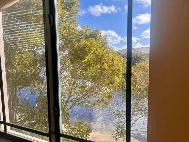 2726 Anzio Ct 308, Palm Beach Gardens, FL 33410