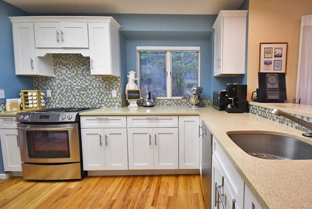 10 Vantage Pointe, Glen Arbor, MI 49630