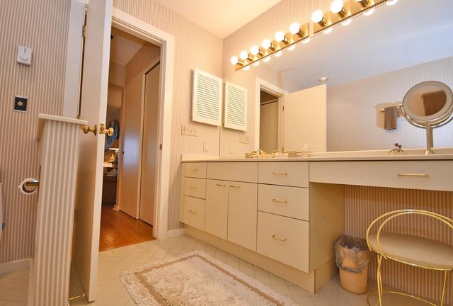 10 Vantage Pointe, Glen Arbor, MI 49630