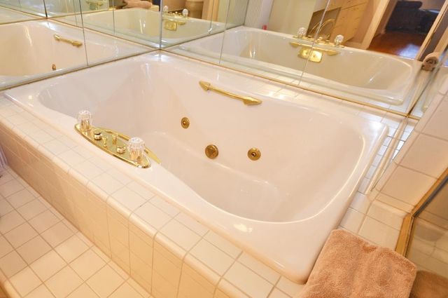 10 Vantage Pointe, Glen Arbor, MI 49630