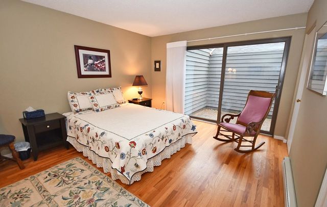 10 Vantage Pointe, Glen Arbor, MI 49630