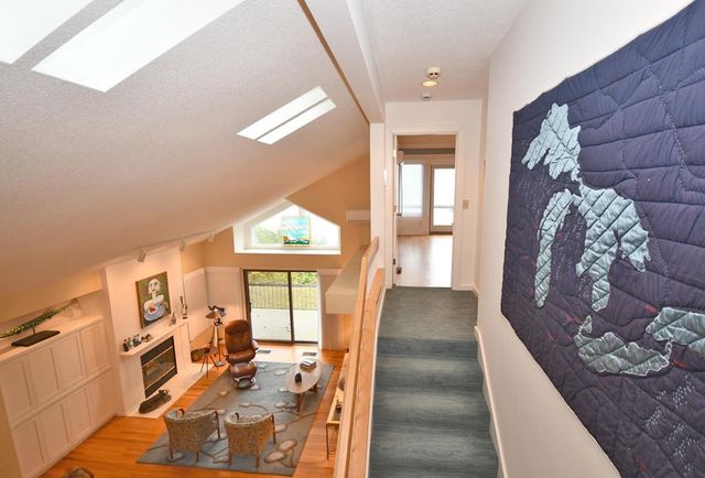 10 Vantage Pointe, Glen Arbor, MI 49630