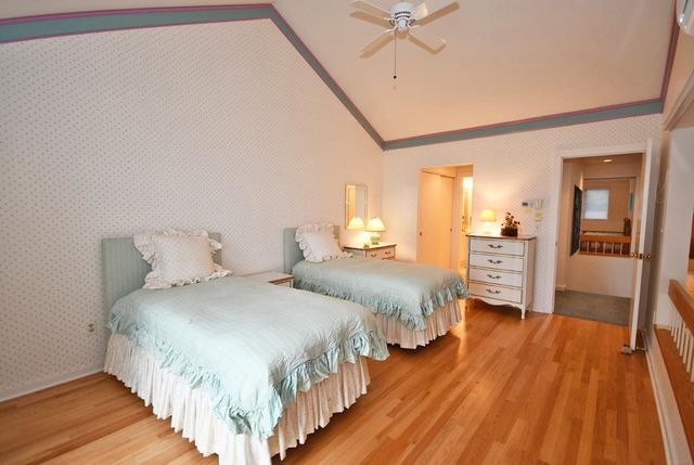 10 Vantage Pointe, Glen Arbor, MI 49630