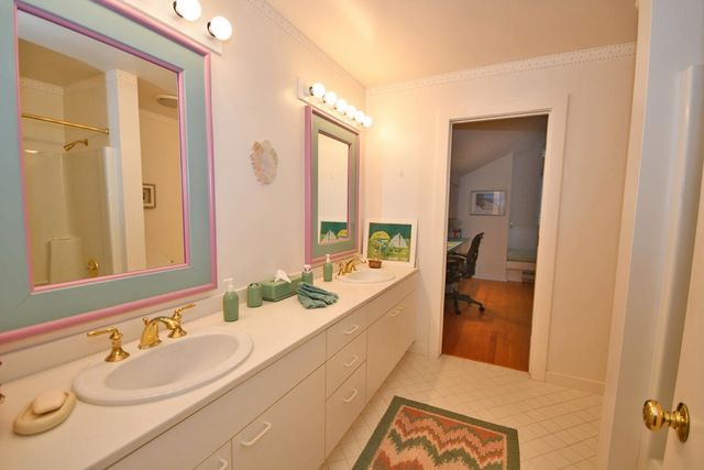 10 Vantage Pointe, Glen Arbor, MI 49630