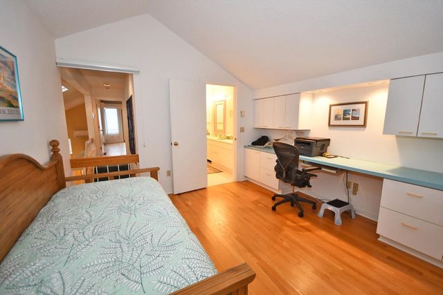 10 Vantage Pointe, Glen Arbor, MI 49630