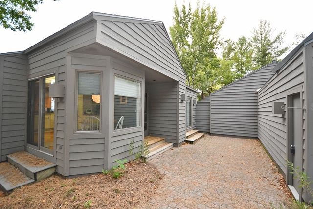 10 Vantage Pointe, Glen Arbor, MI 49630