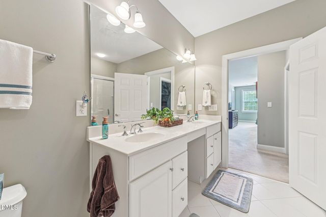 10411 Rosegate Court 205, Raleigh, NC 27617