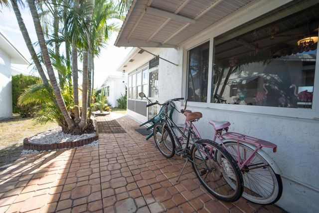 1507 Alfred Drive, Boynton Beach, FL 33426