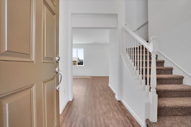 3241 Vermillion Dr, Stockton, CA 95206