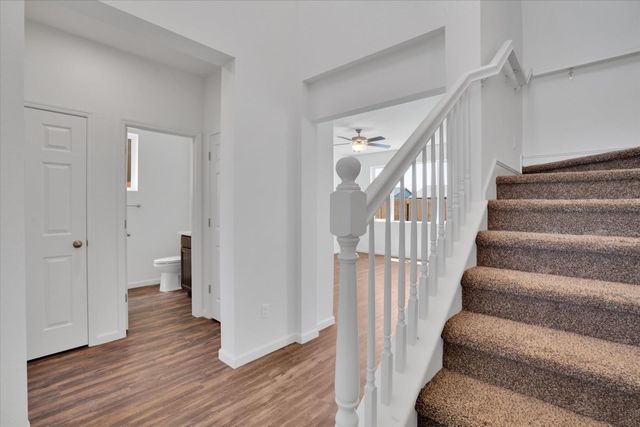 3241 Vermillion Dr, Stockton, CA 95206