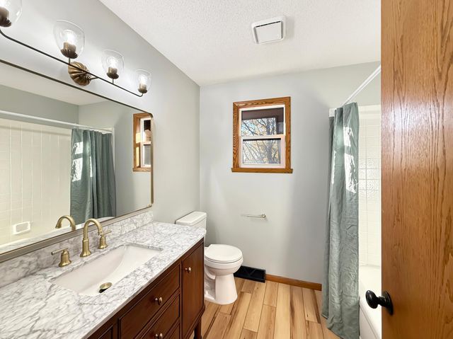 2939 Maple Street N, Fargo, ND 58102