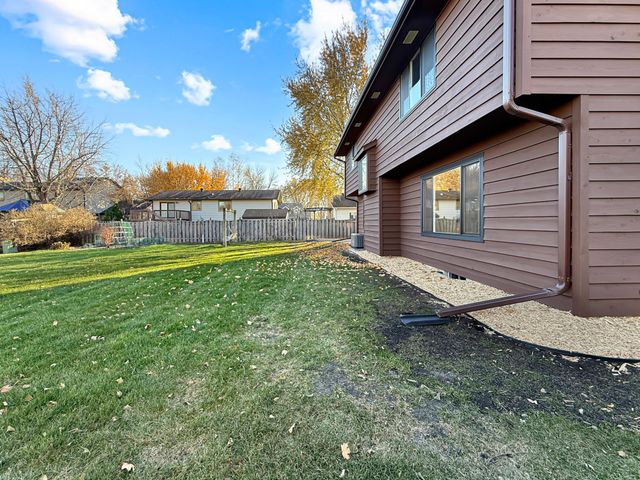 2939 Maple Street N, Fargo, ND 58102