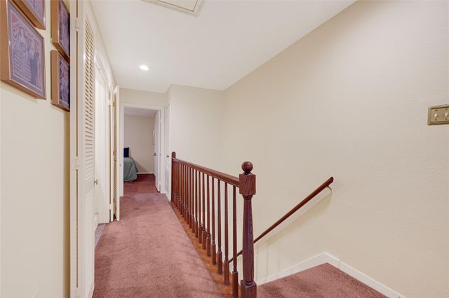 5901 Woodway Place Ct, Houston, TX 77057