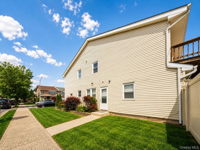 140 Regis Drive, Staten Island, NY 10314