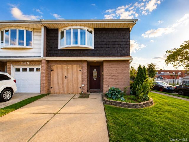 140 Regis Drive, Staten Island, NY 10314