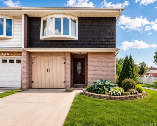 140 Regis Drive, Staten Island, NY 10314