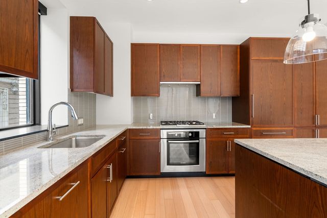 580 Washington St 8C, Boston, MA 02111