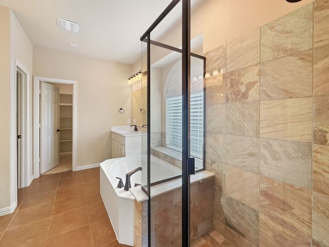 9433 Chuparosa Drive, Fort Worth, TX 76177