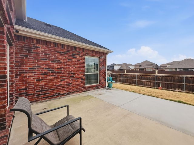 9433 Chuparosa Drive, Fort Worth, TX 76177