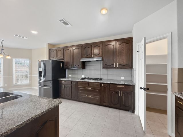 9433 Chuparosa Drive, Fort Worth, TX 76177