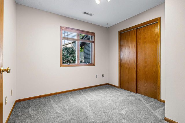 823 Windhill STREET, Onalaska, WI 54650