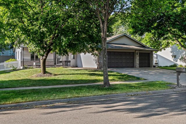 823 Windhill STREET, Onalaska, WI 54650