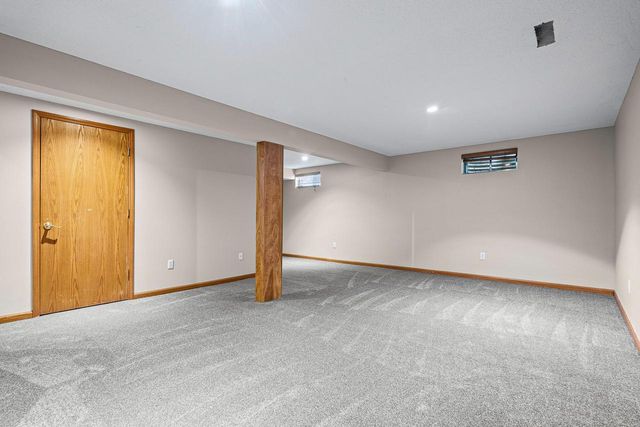 823 Windhill STREET, Onalaska, WI 54650