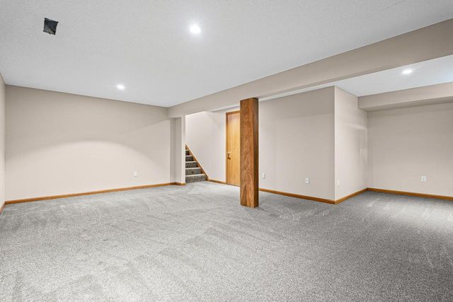 823 Windhill STREET, Onalaska, WI 54650