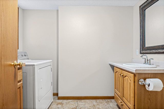 823 Windhill STREET, Onalaska, WI 54650