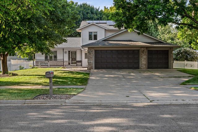 823 Windhill STREET, Onalaska, WI 54650