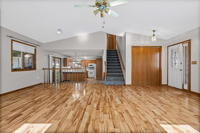 823 Windhill STREET, Onalaska, WI 54650
