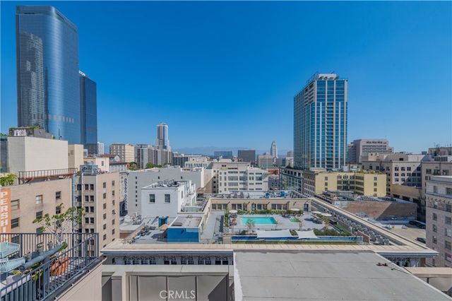 312 W 5th Street 304, Los Angeles, CA 90013