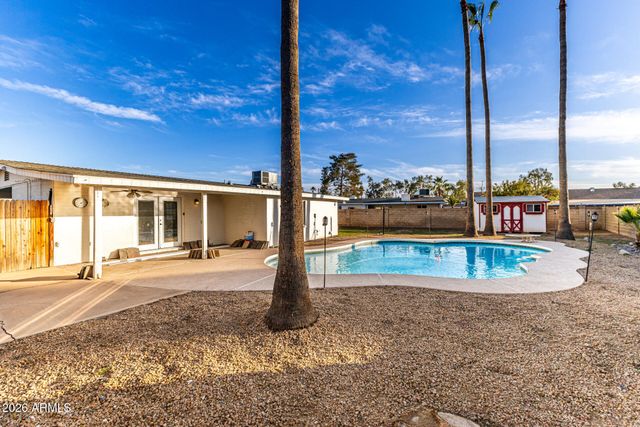 460 N LOS ALAMOS Street, Mesa, AZ 85213