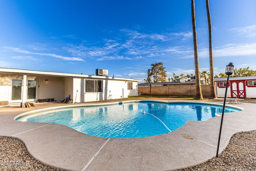 460 N LOS ALAMOS Street, Mesa, AZ 85213