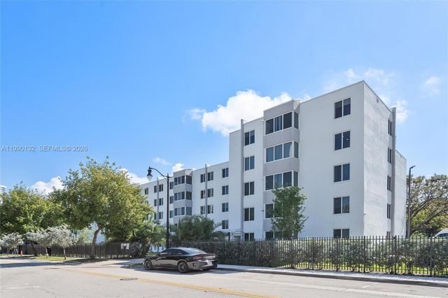 250 180th Drive 456, Sunny Isles Beach, FL 33160