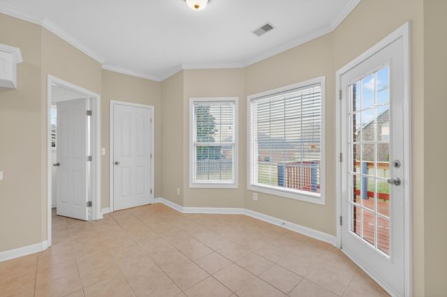 1032 Grider Dr, Gallatin, TN 37066