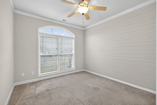 1032 Grider Dr, Gallatin, TN 37066