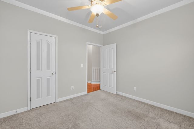 1032 Grider Dr, Gallatin, TN 37066