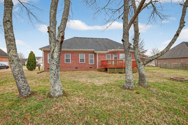 1032 Grider Dr, Gallatin, TN 37066
