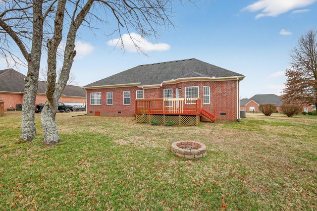 1032 Grider Dr, Gallatin, TN 37066