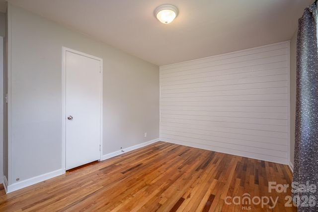 41 Trowbridge Lane, Brevard, NC 28712